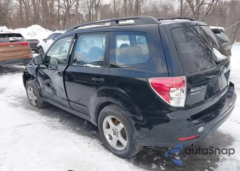 2011 Subaru Forester 2.5X из США, поврежденный, VIN JF2SHBBC9BH772670